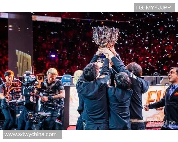 DOTA2灵活性排名新变动FPX团队表现引发广泛关注与讨论