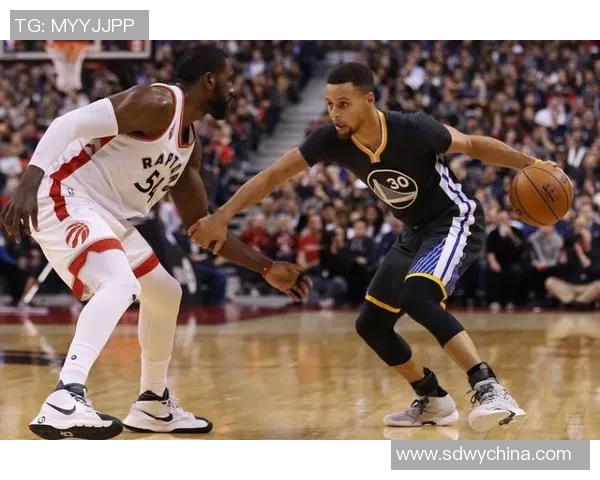 篮球架背后的科技与创新：从传统到未来的NBA发展之路